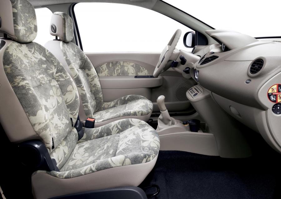 Renault Twingo 2007 года  (фото 14 из 91)